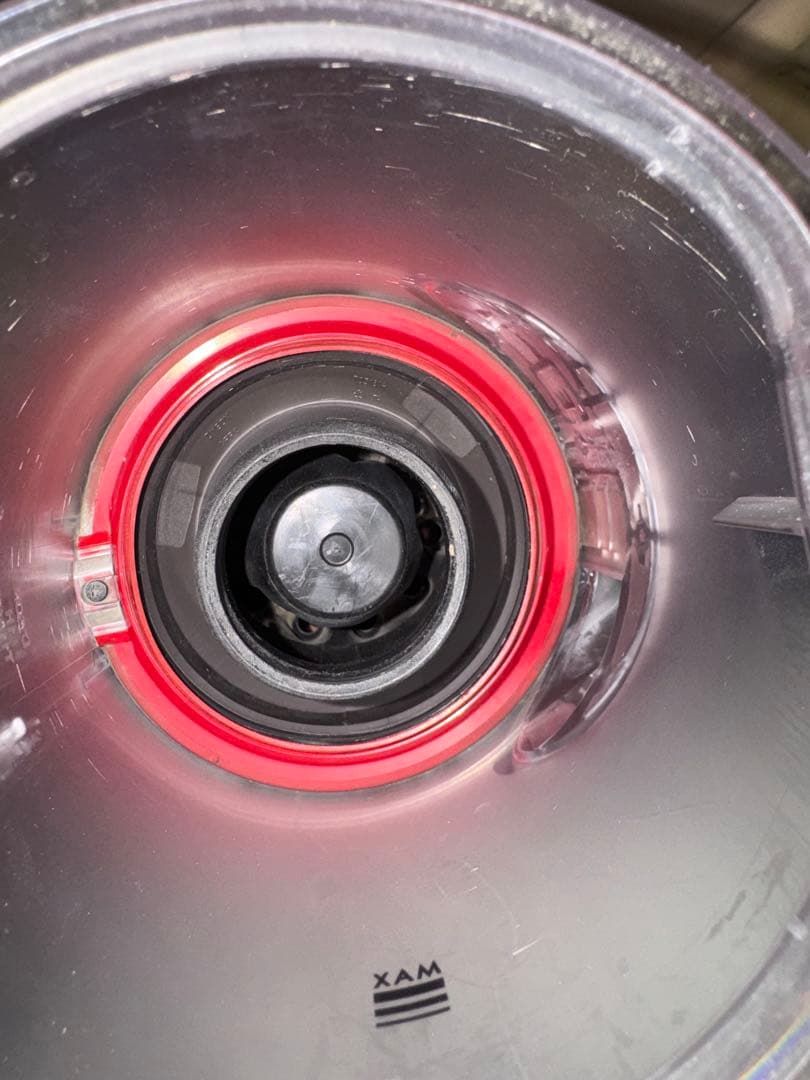 Dyson V8 パープル　本体、ヘッドともに分解洗浄済み