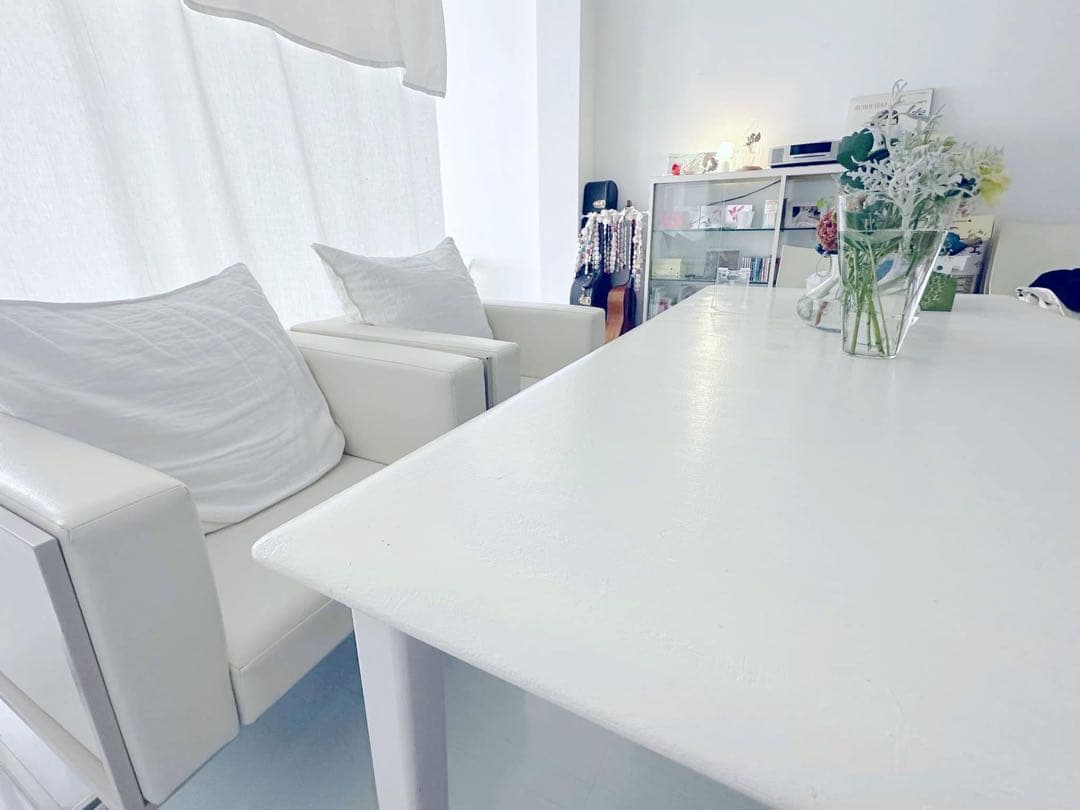 カッシーナ・イクスシーの 1P アームソファを2個セットでお願いします。