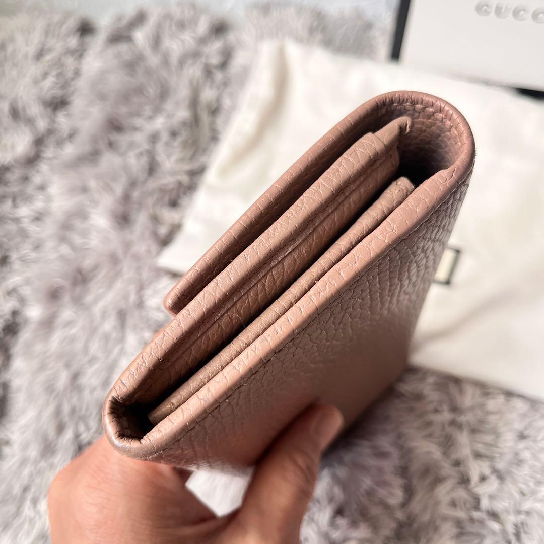 美品✨GUCCI マーモント　長財布　シボレザー　ピンクベージュ　レディース