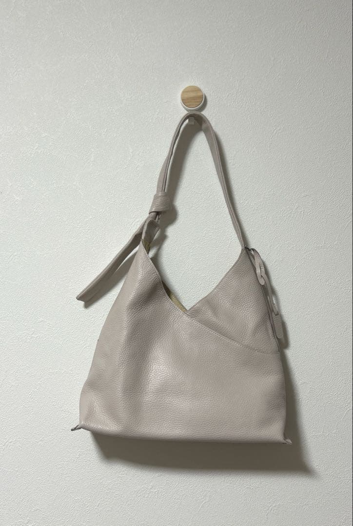 美品 銀座かねまつ カネマツ トライアングル レザーバッグ