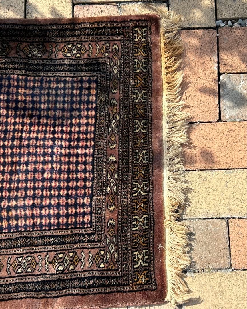 ヴィンテージ　ハンドメイド　ラグ・カーペット•マット