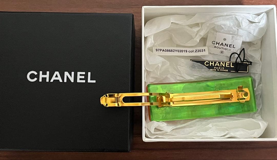 CHANEL レインボーカラーヴィンテージシャネルロゴバレッタ