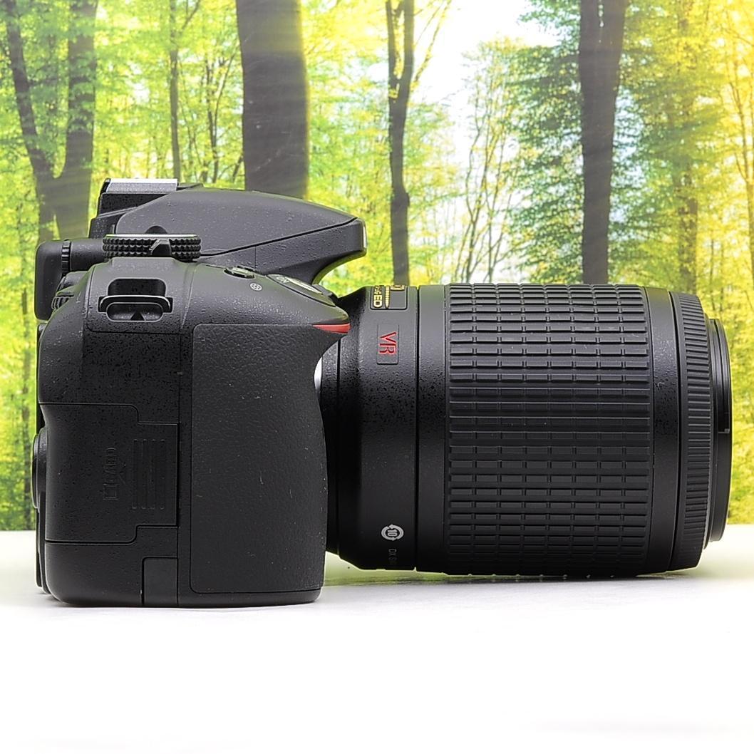 ショット数8759枚！WiFi機能付☆ニコン D5300☆スポーツ撮影向き！