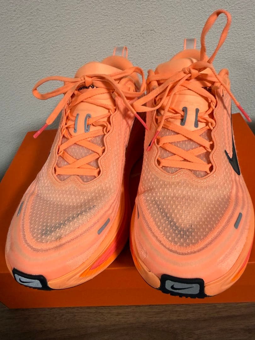 NIKE ボメロプラス 25.5am