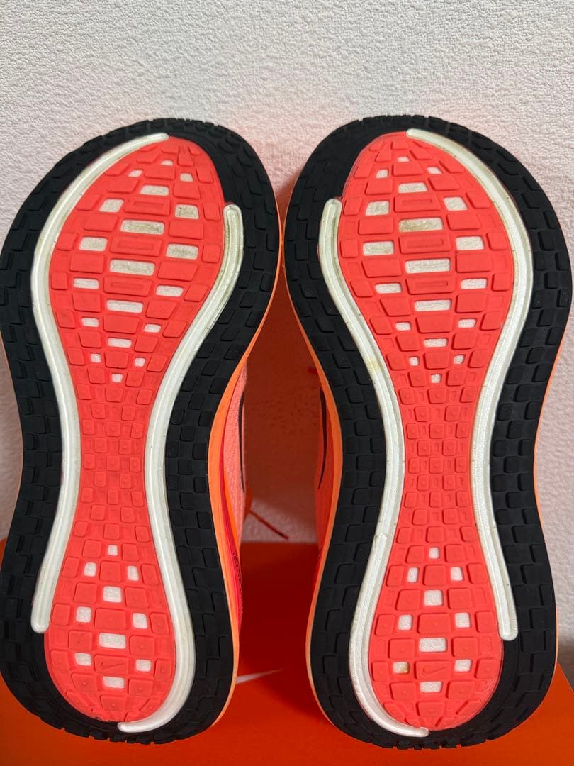 NIKE ボメロプラス 25.5am