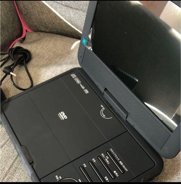 ポータブル DVDプレーヤー