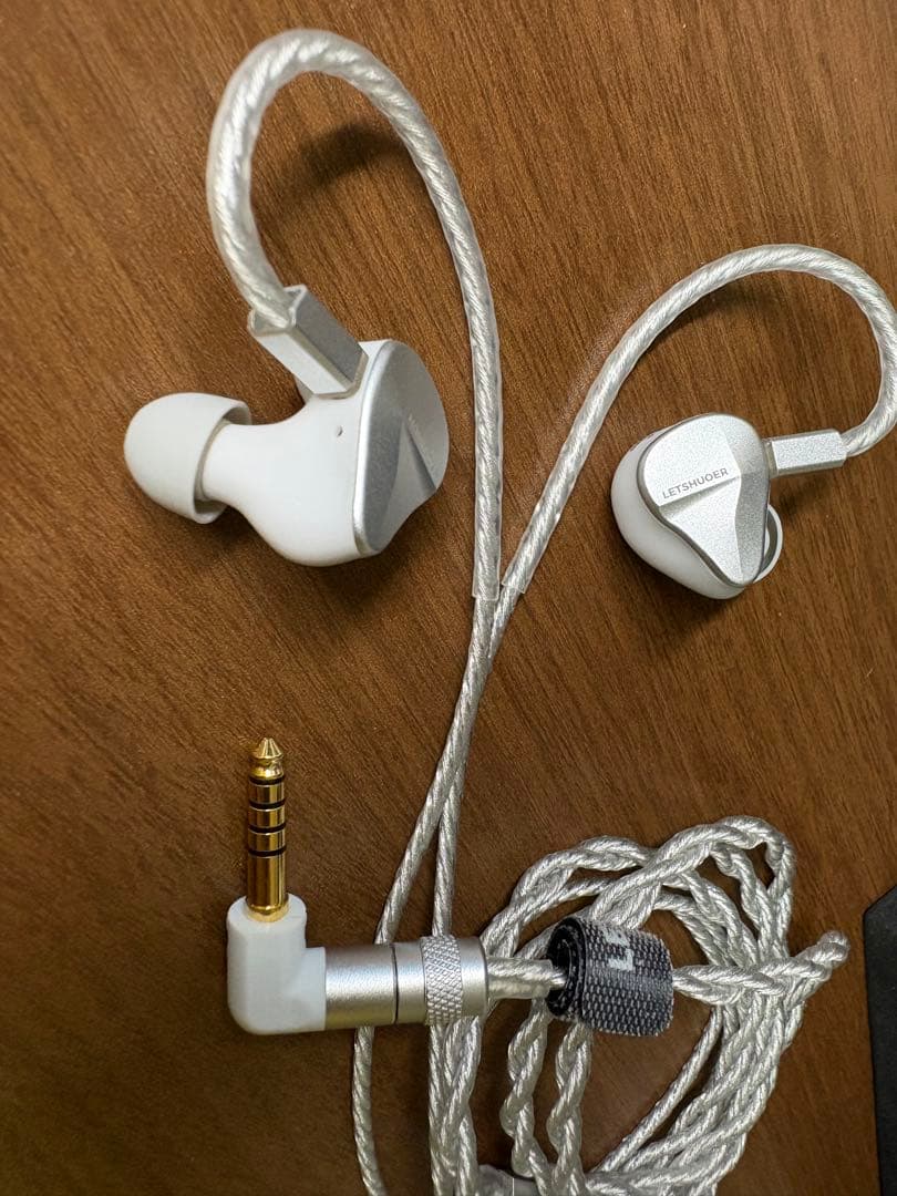 イヤホン Letshuoer Cadenza4