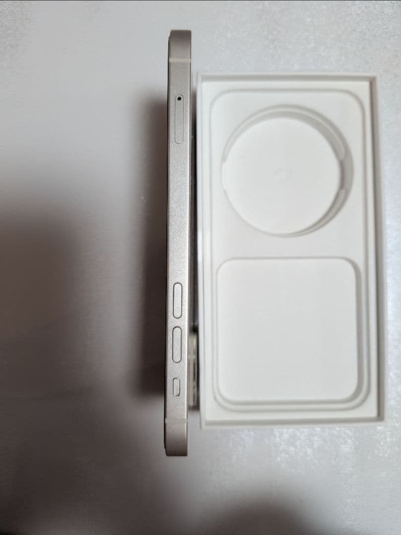 iPhone12 ホワイト