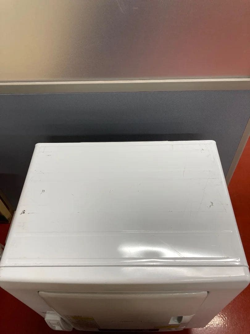 HITACHI 除湿形電気衣類乾燥機 DE-N60WV 2021年製　6kg