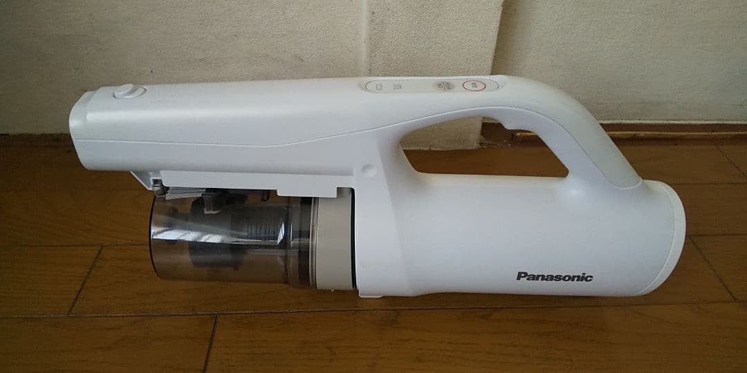 22年製❗軽量型、パナソニック、コードレス掃除機(パワーノズル)