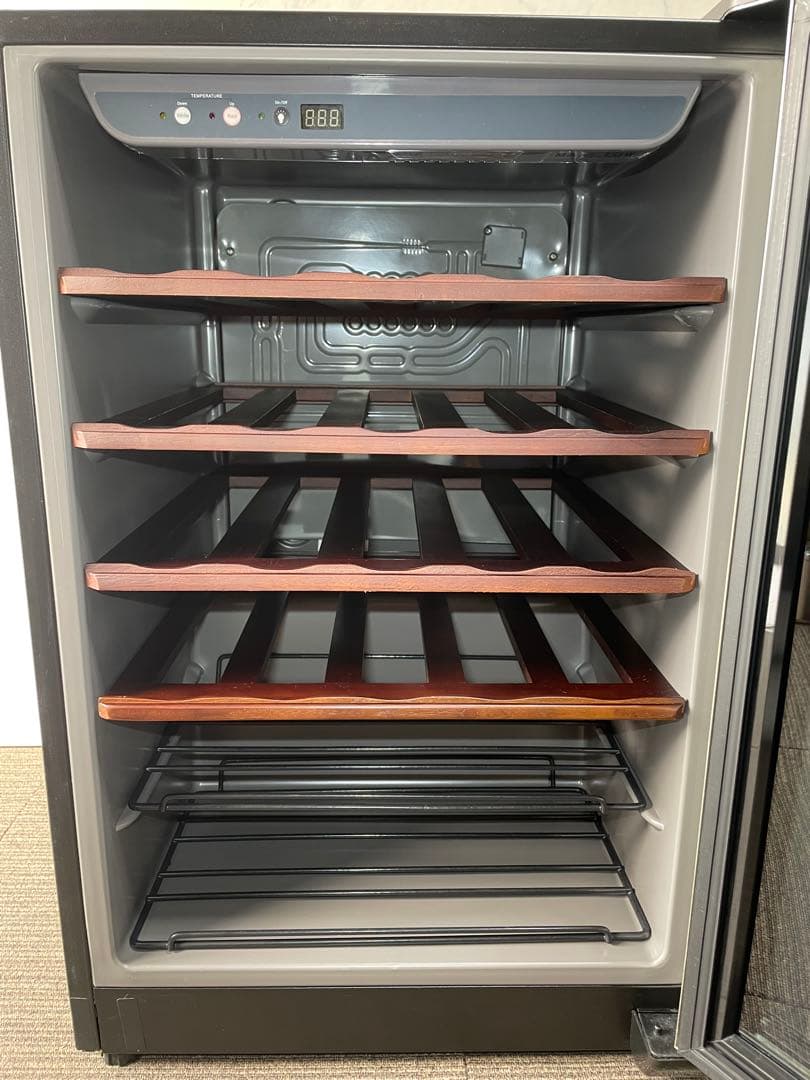 961 フォルスタージャパン ワインセラー おしゃれブラックデザイン 右開き