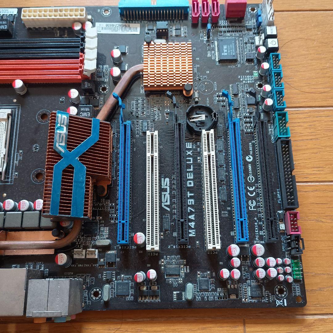 ASUS M4A79T デラックス AM3 DDR3 AMD 790FX