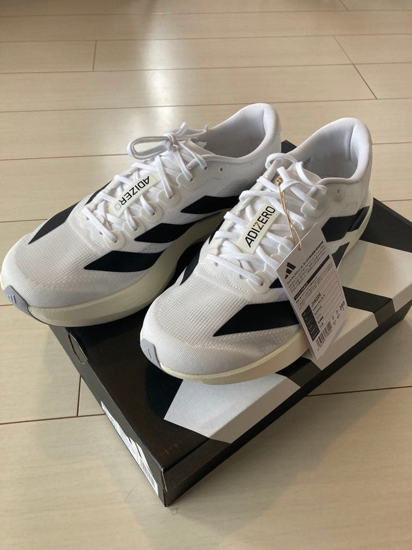 みなと adidas Evo SL