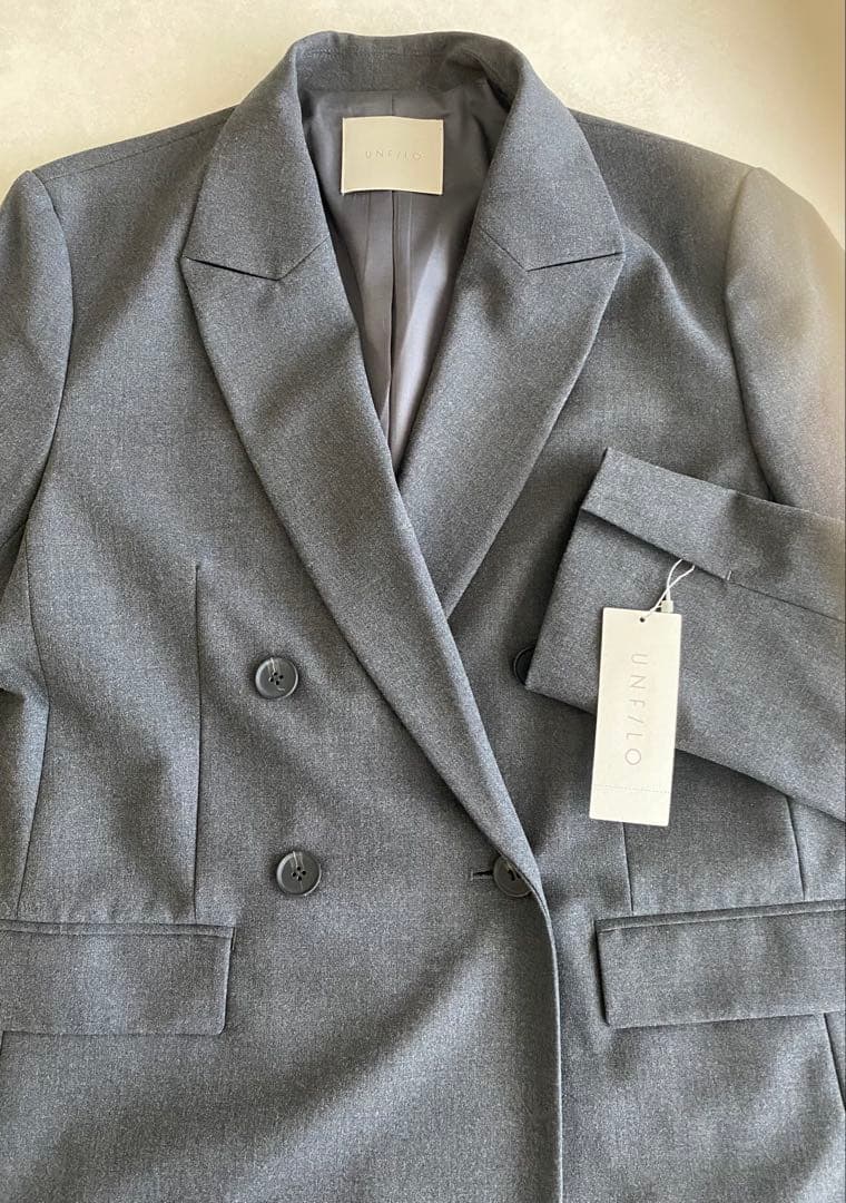 新品UNFILO ダブルブレストジャケット Lサイズ　グレー