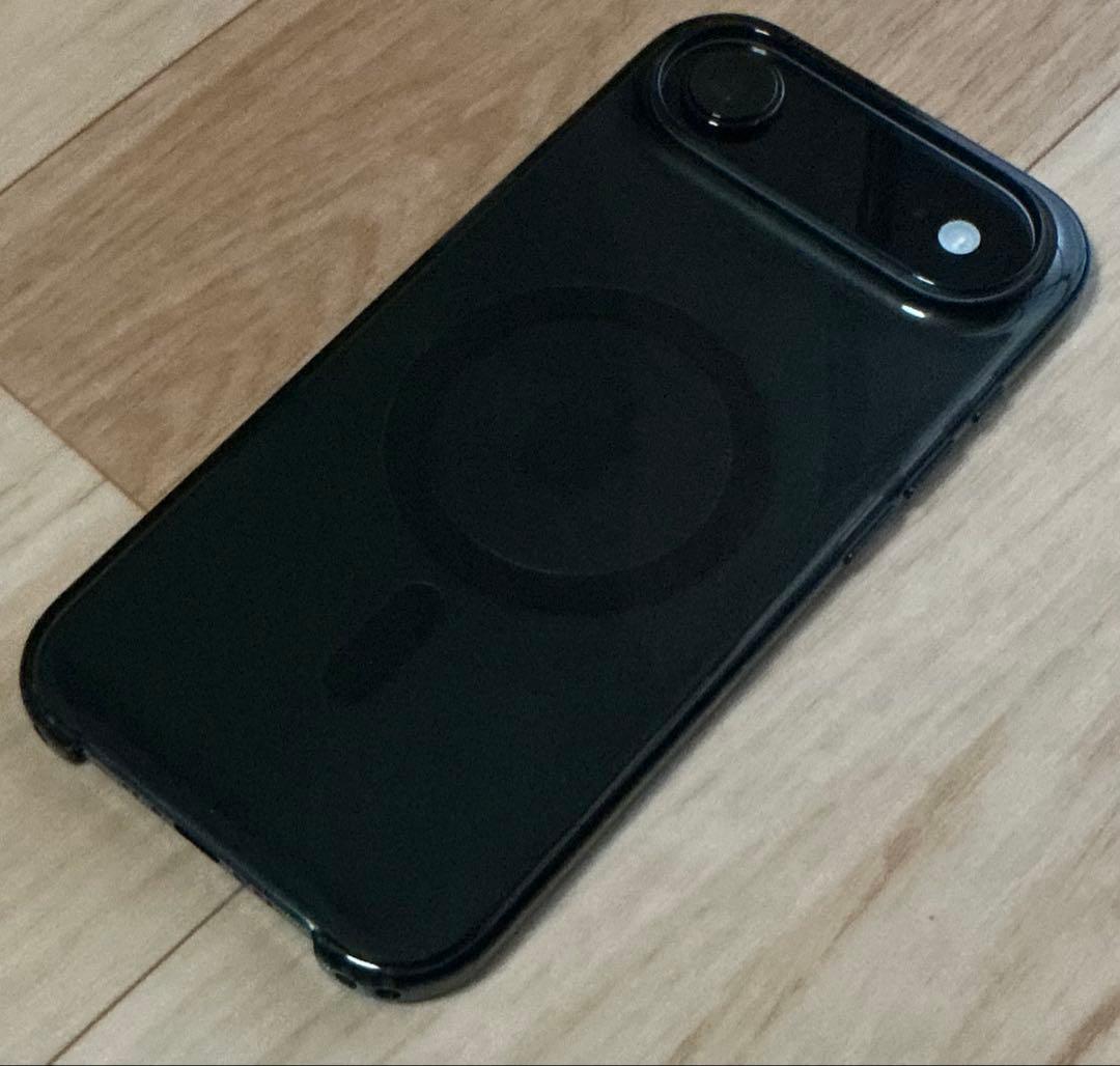 ◆ iPhone Airブラック 256 ケース スマホ アイフォン SIMフリ