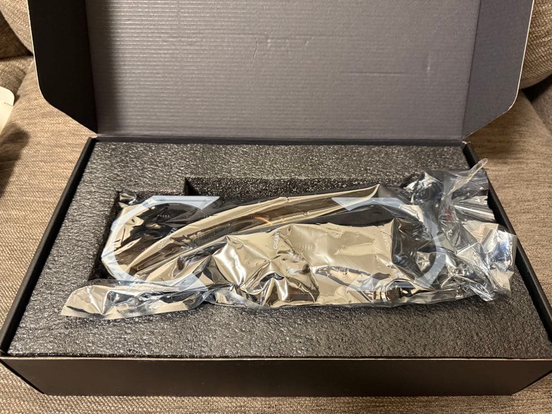 t*o様 GIGABYTE GTX980Ti 箱付き