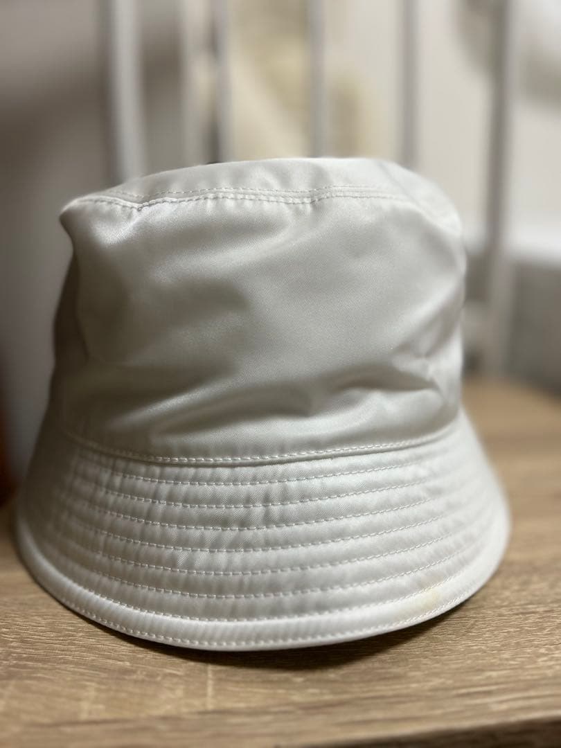 PRADA ホワイト バケットハット