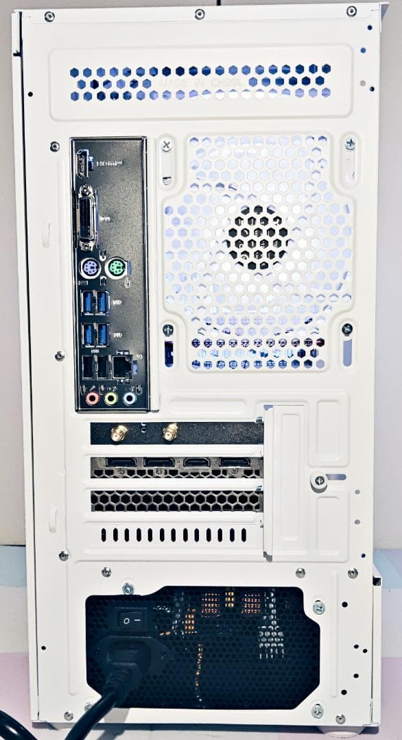 【美品】ゲーミングPC 白 RTX2070SUPER Ryzen5 5600