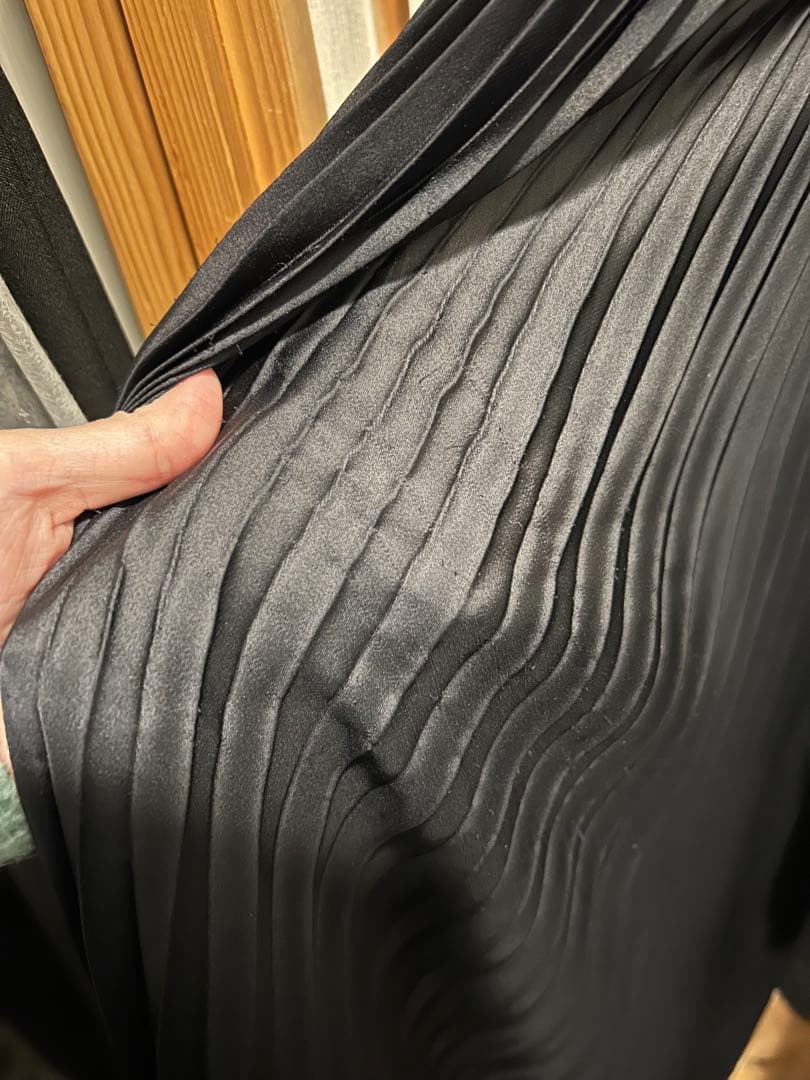 名作！sacai サテン ドッキングプリーツワンピース