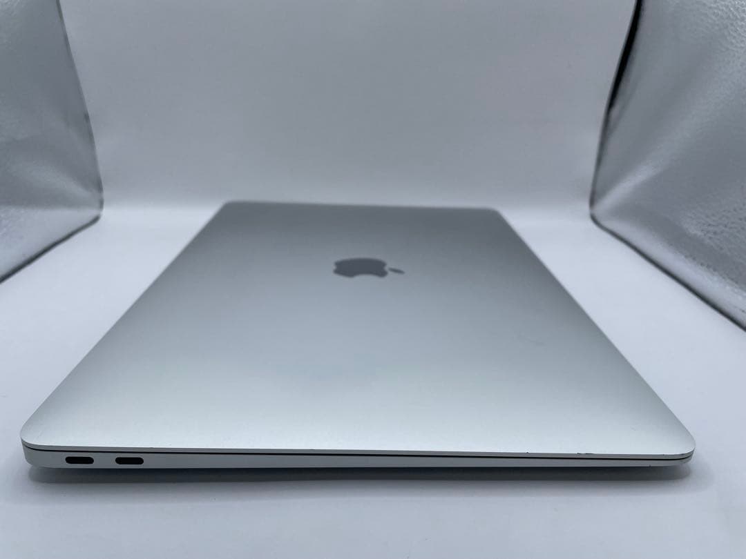 MacBook Air M1 (2020) 13インチ (8GB/512GB)
