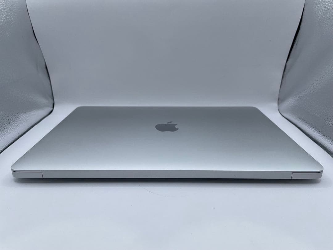 MacBook Air M1 (2020) 13インチ (8GB/512GB)