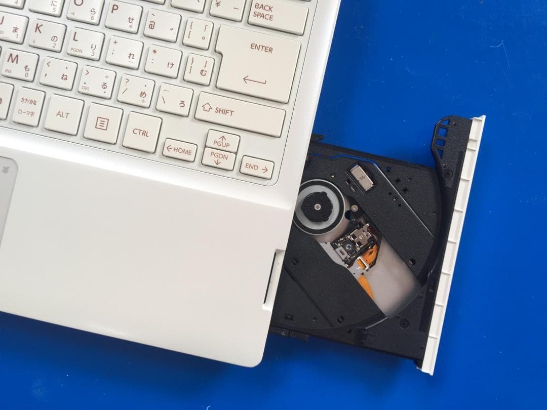 東芝 dynabook R734 13.3型/8G/Offrice/win11