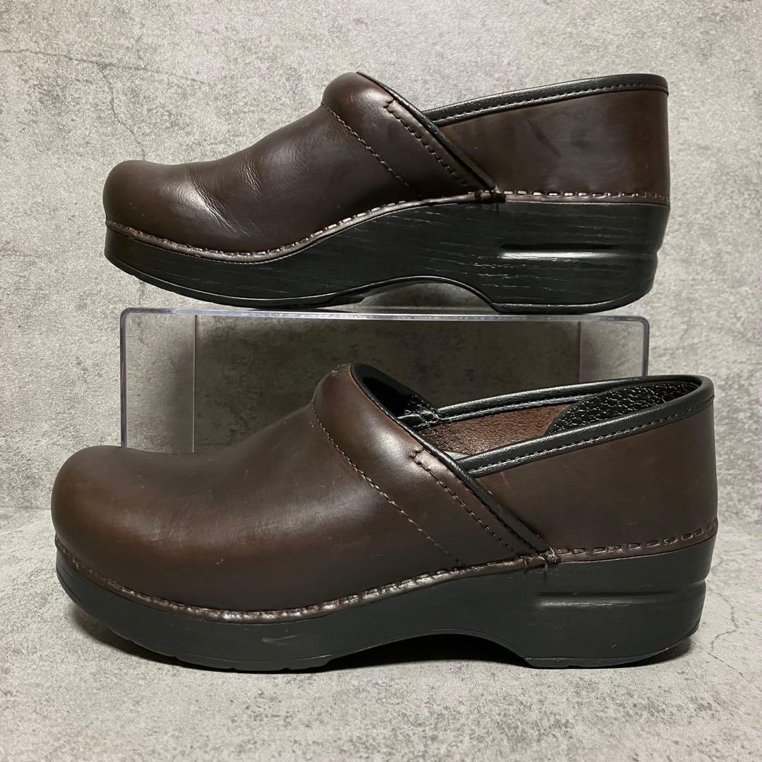 極美品　ダンスコ　プロフェッショナル　オイルドレザー　ブラウン　2195