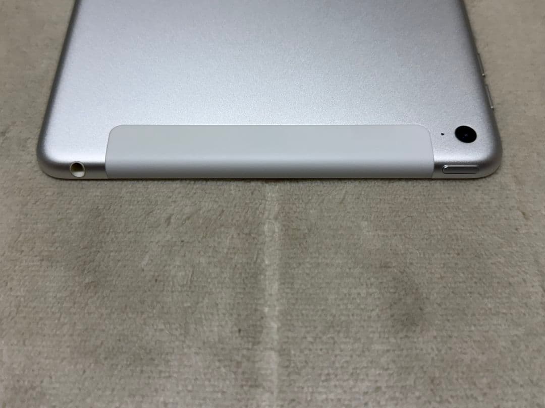 iPad mini 4世代 64GB Wi-Fi+Cellular