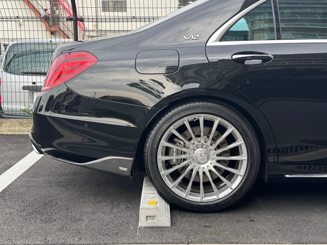 特注品‼️ ベンツW222共通 フェンダー＆リアサイドエアロ ドライカーボン ❣️