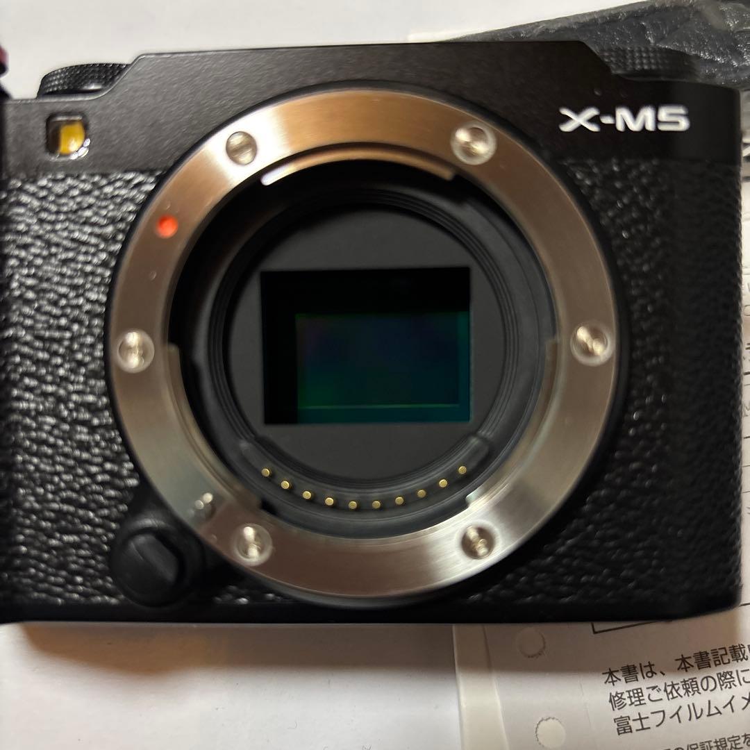 FUJIFILM X-M5 ブラック　ボディのみ