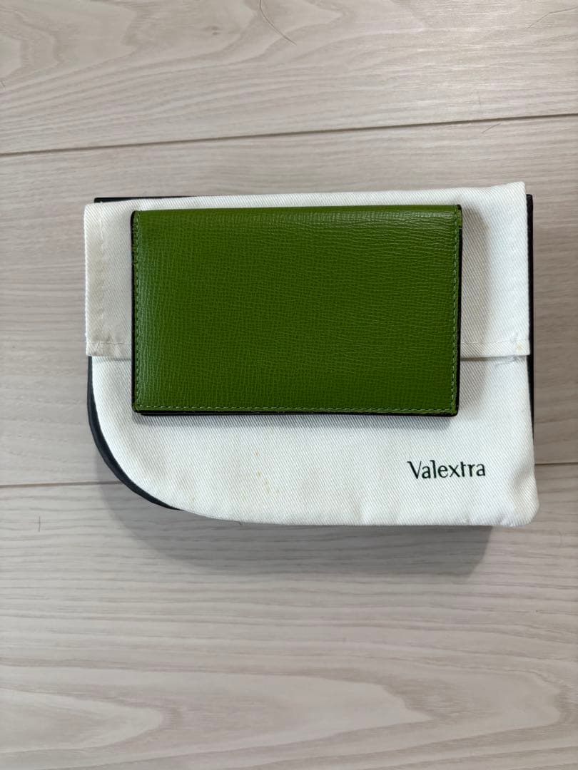 【美品】Valextra 薄マチ名刺入れ ソフトカーフスキン