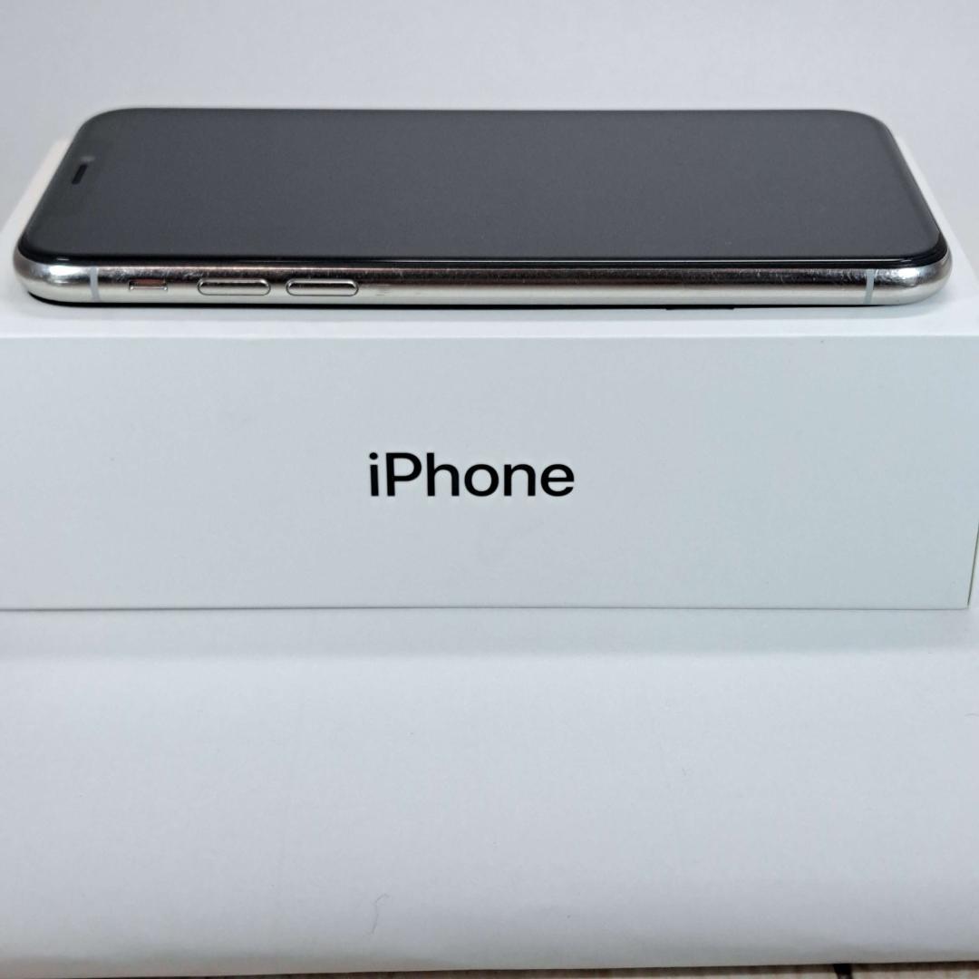 iPhone Xs 64GB シルバー
