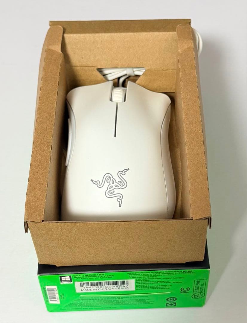 RAZERHUNTMANMINI＆ DEATHADDERESSENTIAL