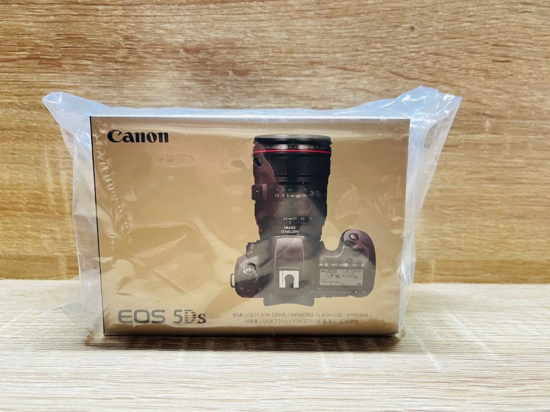 【新品未使用】Canon EOS 5Ds ミニチュアカメラ型USBメモリ