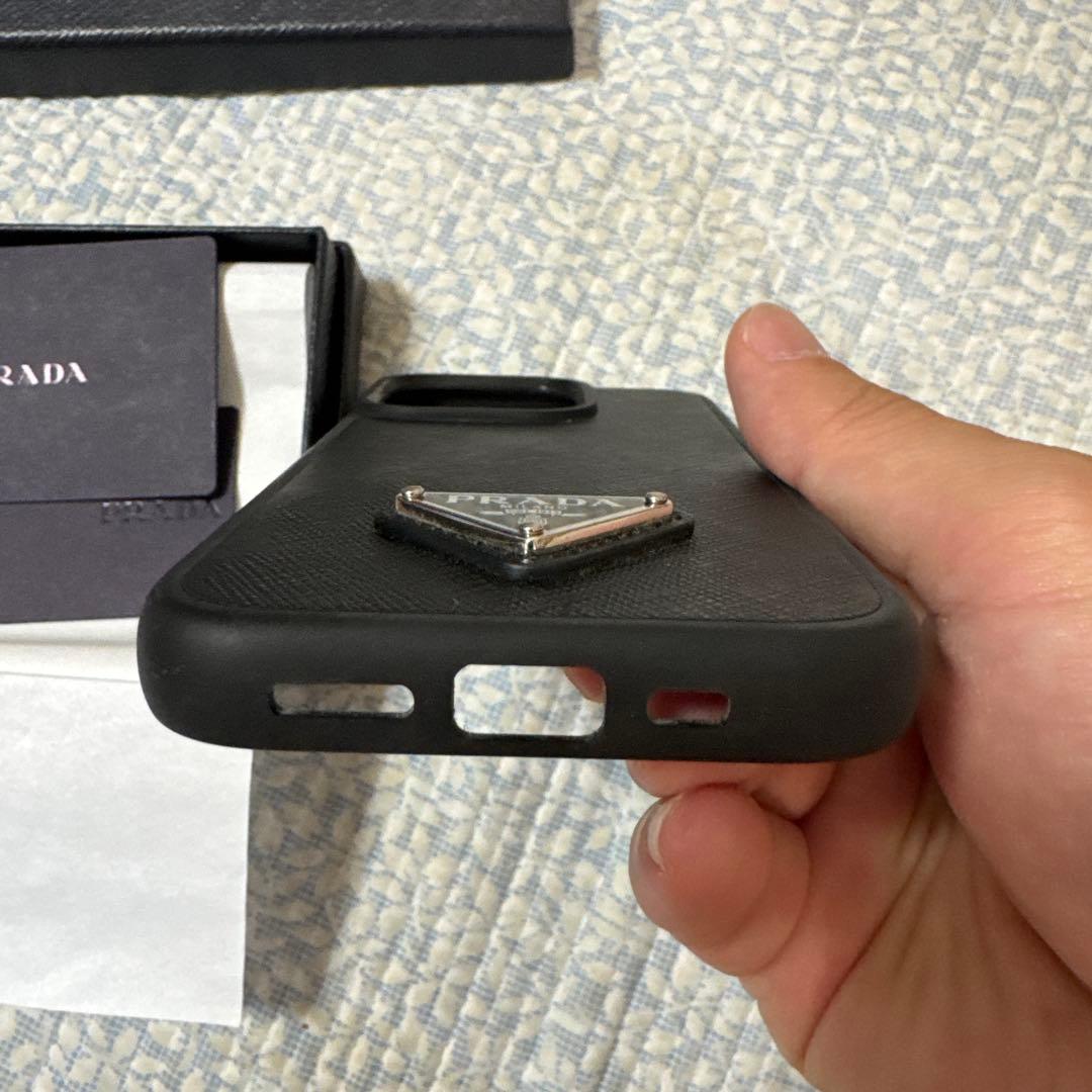 Quma　PRADA ブラックレザー iPhone15pro用ケース