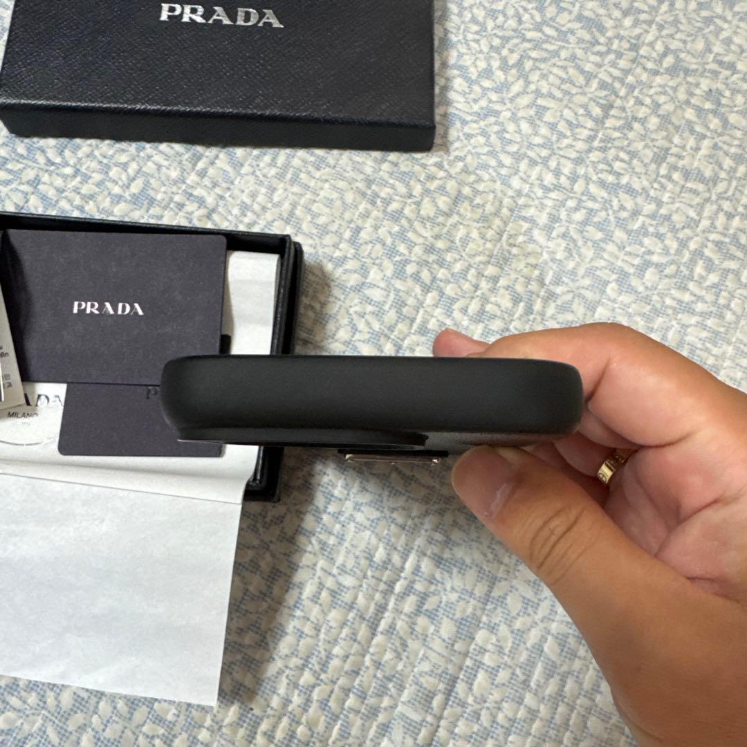 Quma　PRADA ブラックレザー iPhone15pro用ケース