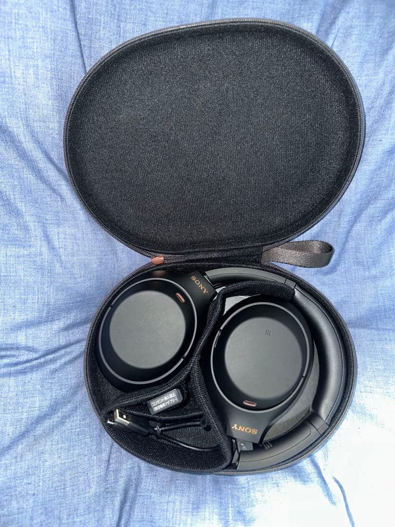 ソニー(SONY)ワイヤレスノイズキャンセリングヘッドホン WH-1000XM4