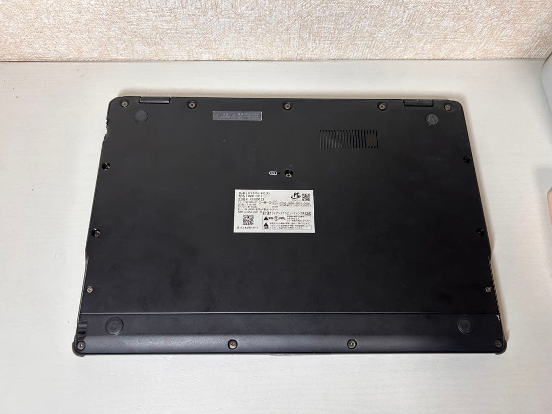 Fujitsu LIFEBOOK ノートPC 本体