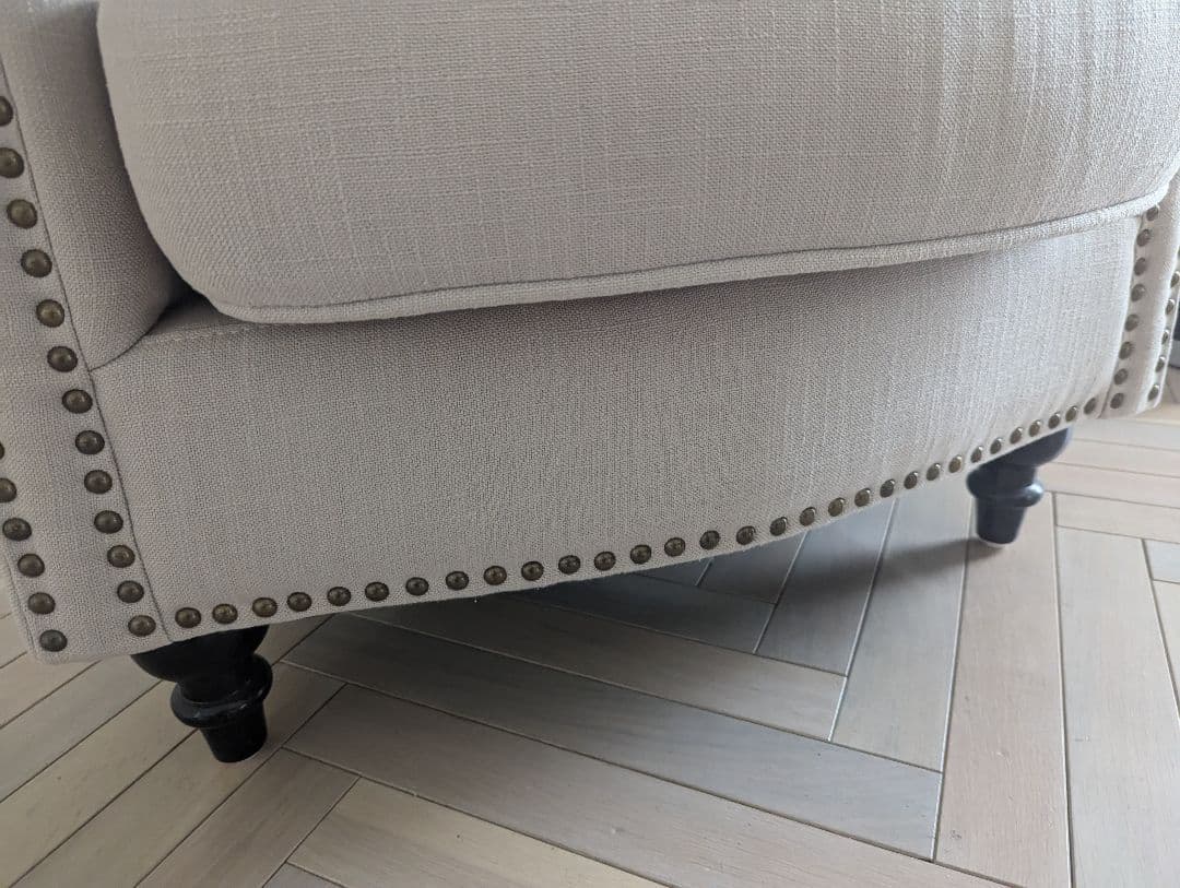 ベージュファブリックヴィンテージスタイルシングルソファ VINCENT