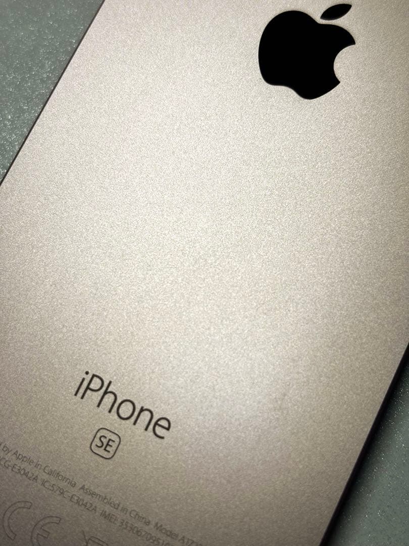 iPhone SE 初代