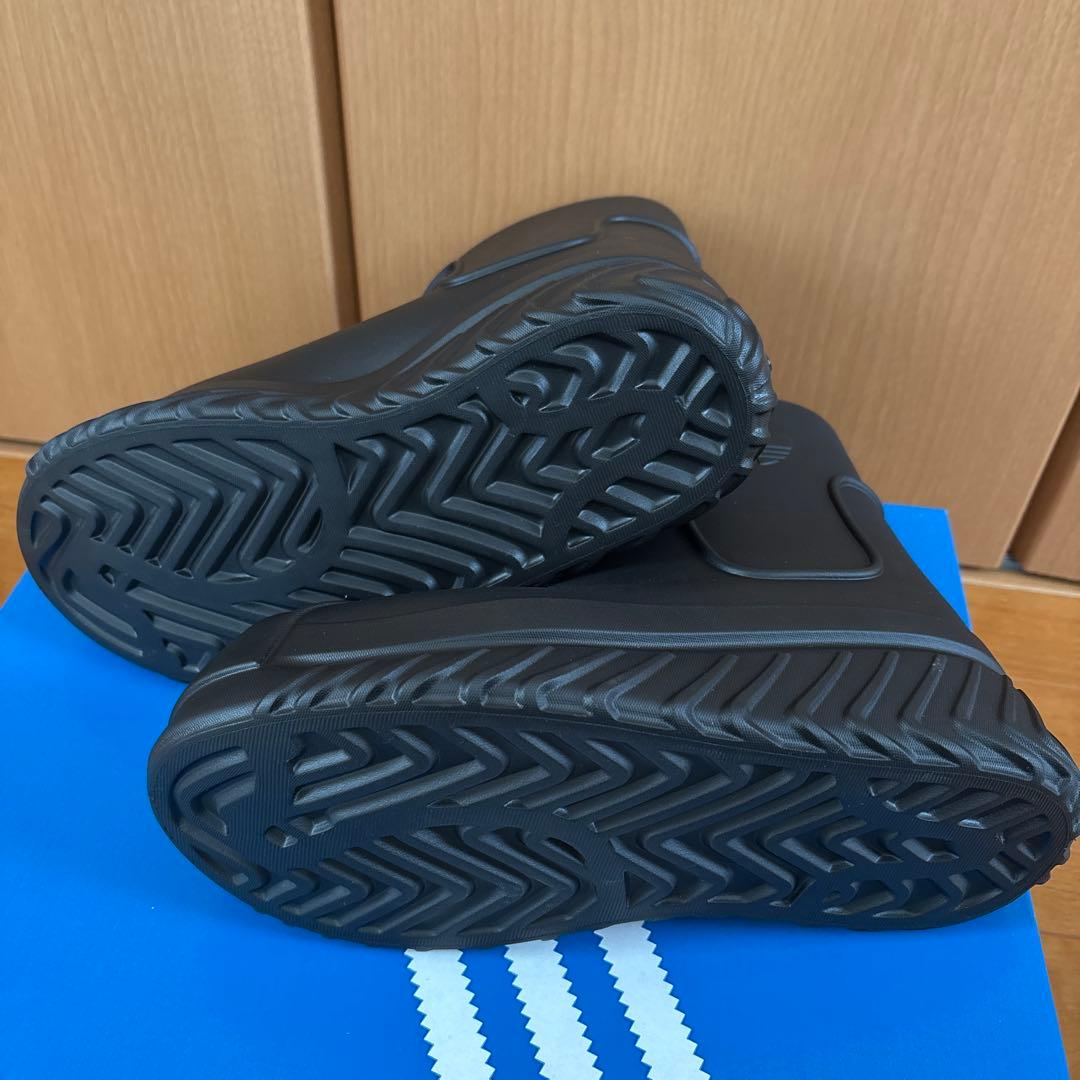 adidas アディダスオリジナルス　アディフォーム SST ブーツ ブラック