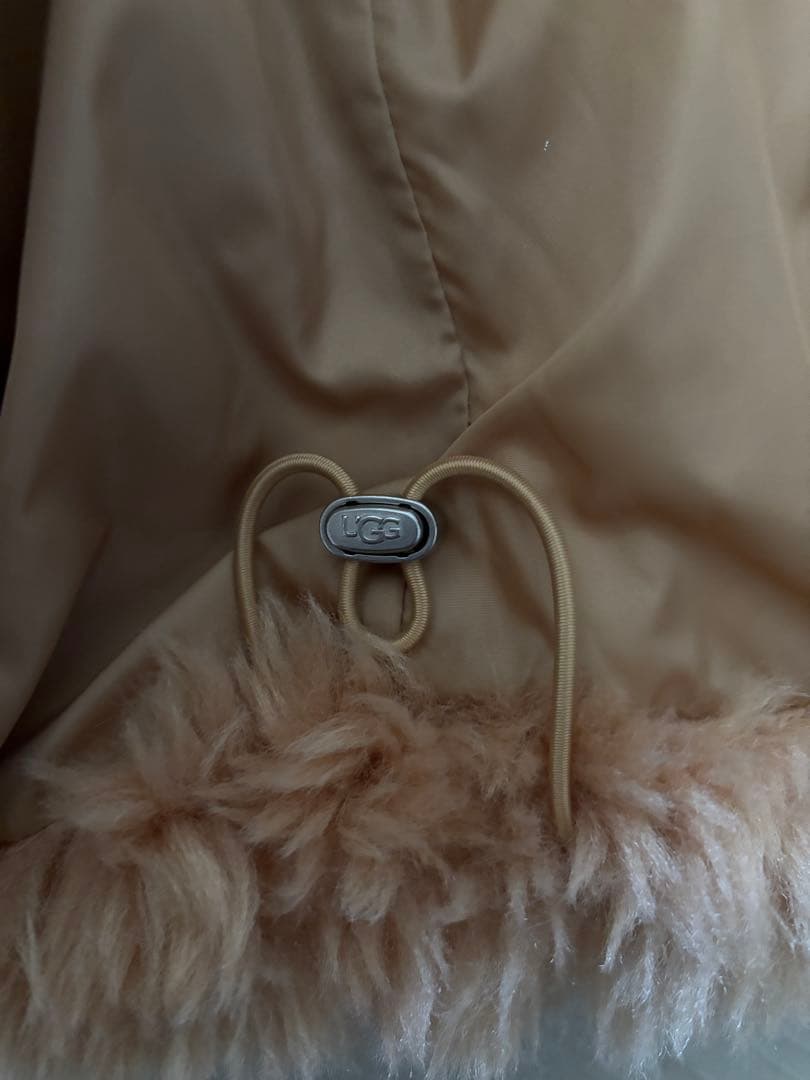 UGG ベージュファーコート ダウン