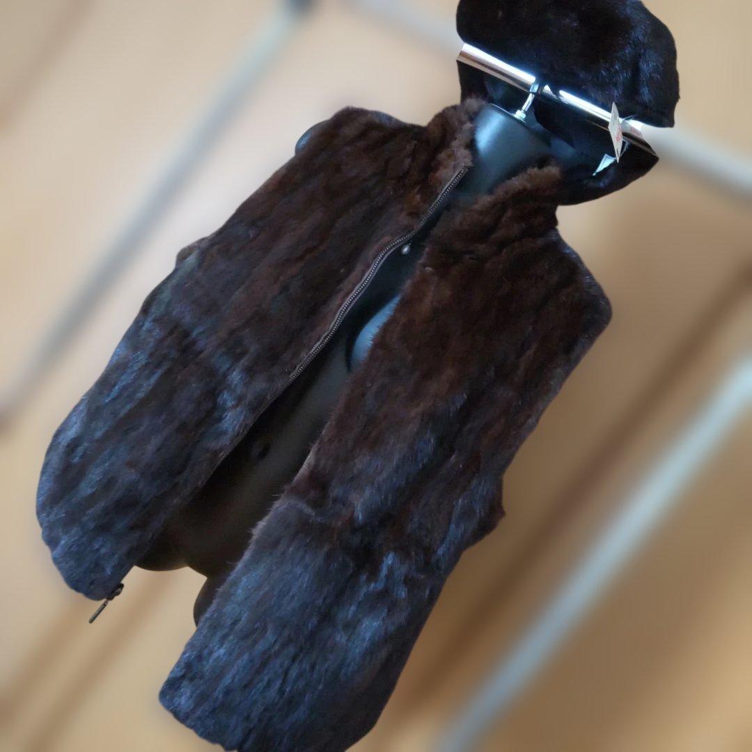 セール値下げお得オマケ付♥️ミンク未使用お帽子♥️おまけミンクリバーシブルベスト