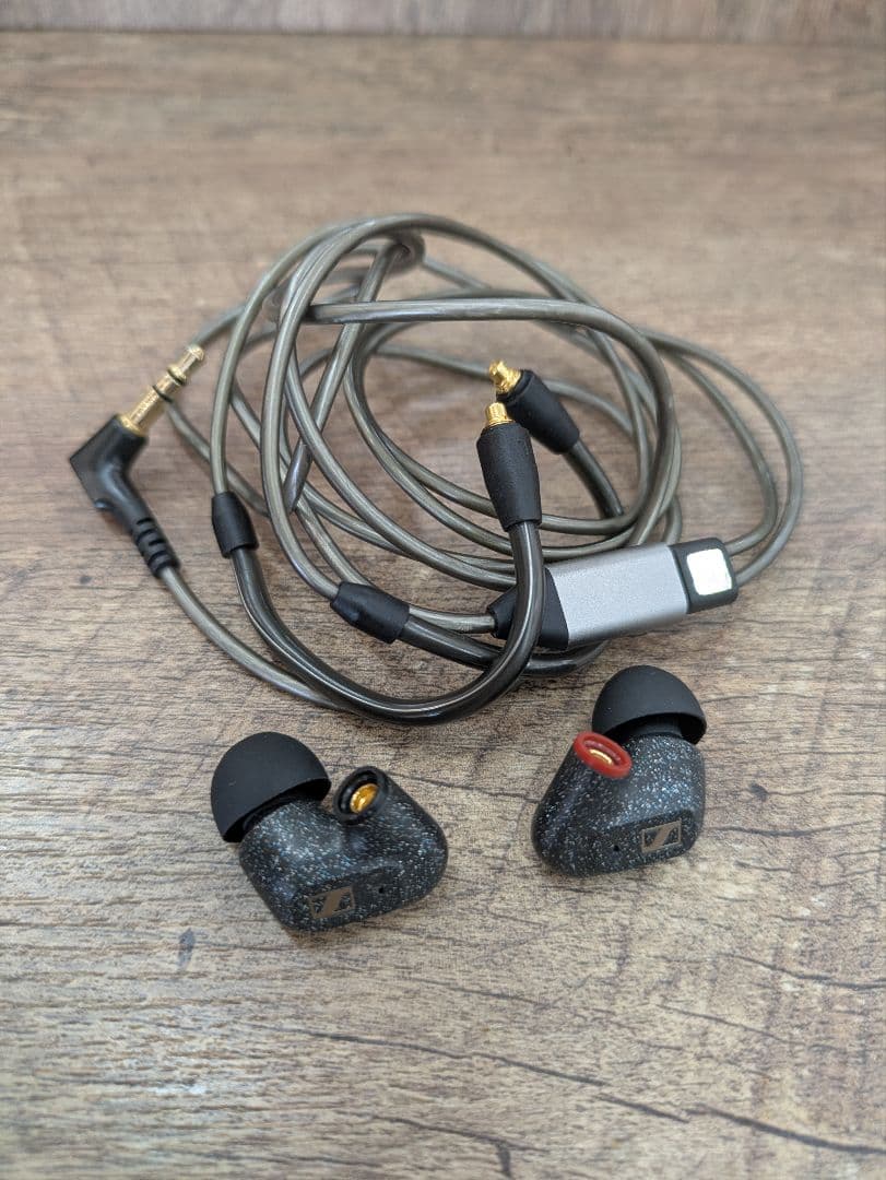 【2/11まで出品・美品】Sennheiser IE300 ゼンハイザー