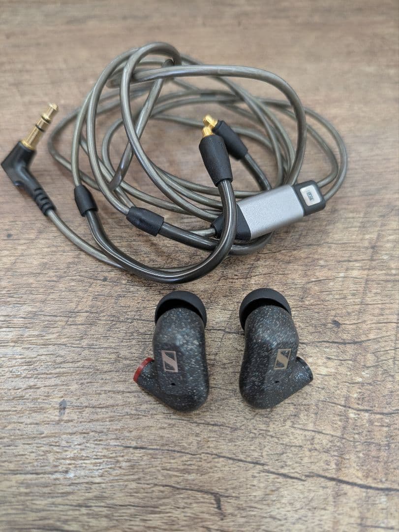 【2/11まで出品・美品】Sennheiser IE300 ゼンハイザー