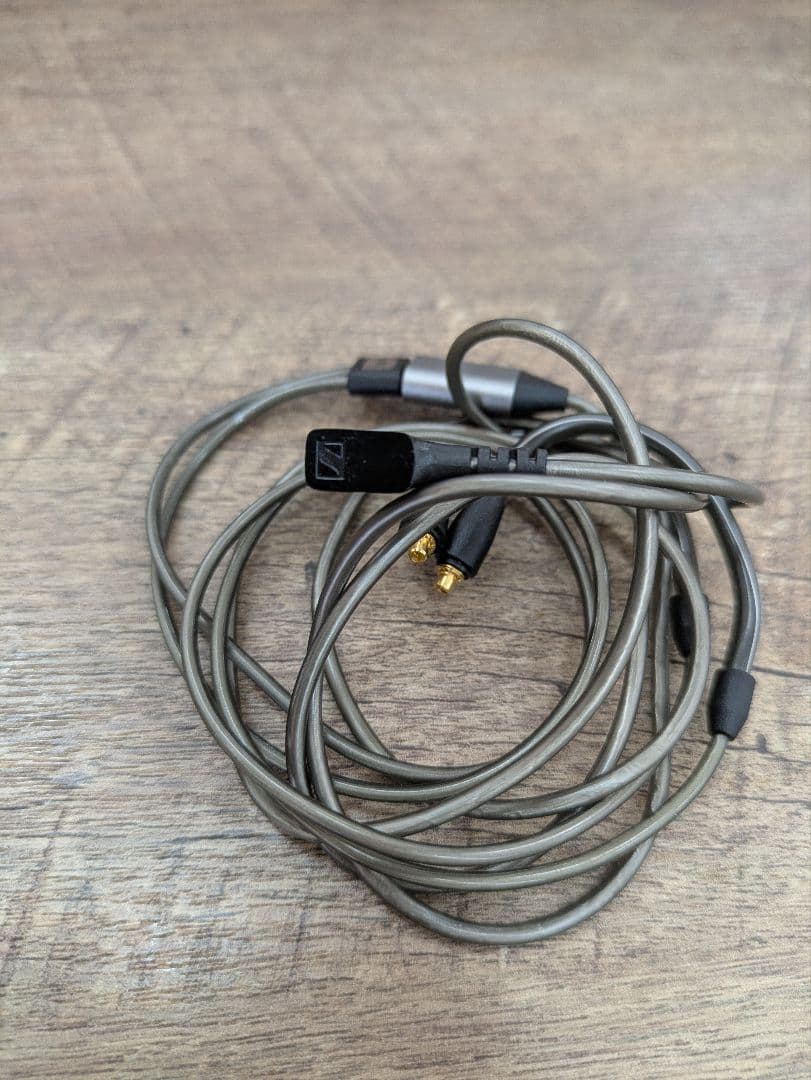 【2/11まで出品・美品】Sennheiser IE300 ゼンハイザー