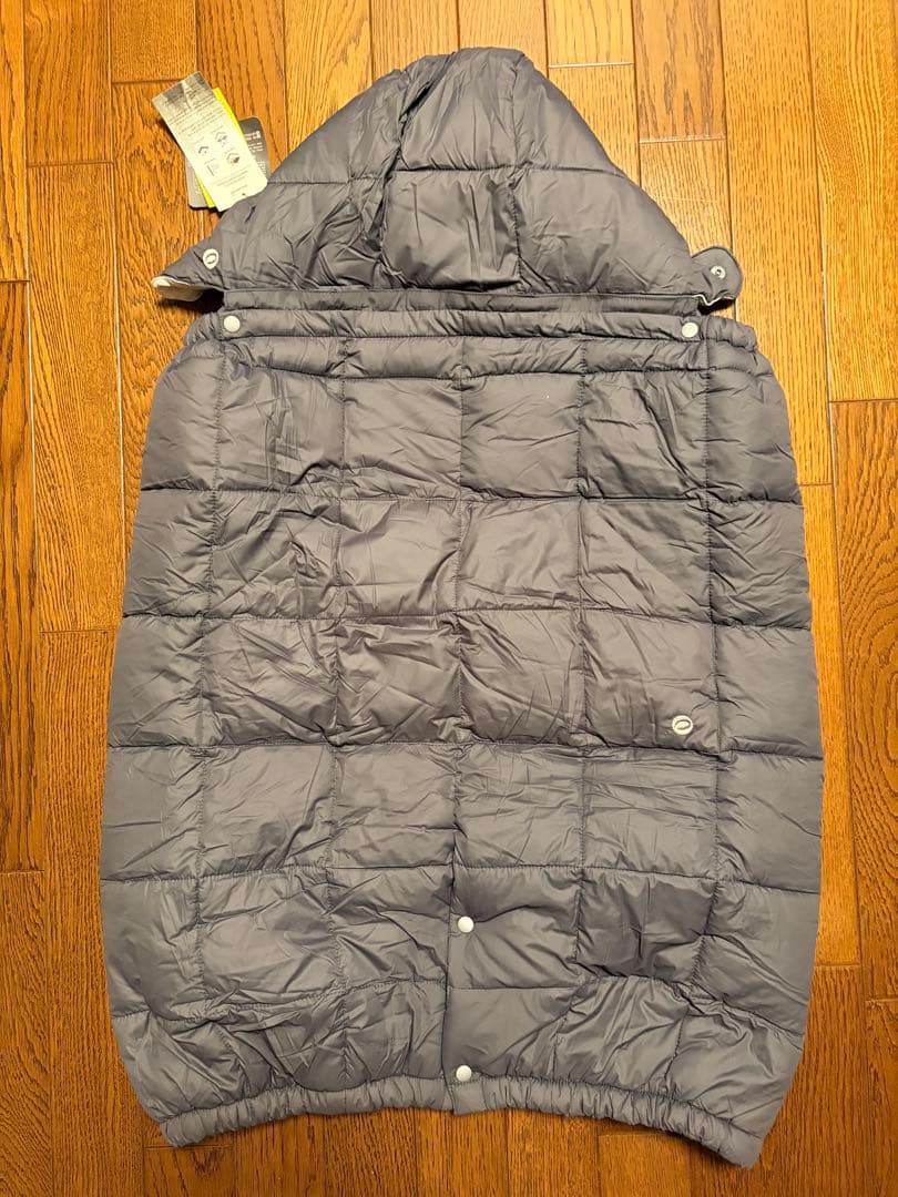 グスケット　抱っこ紐防寒ケープ　チャコール