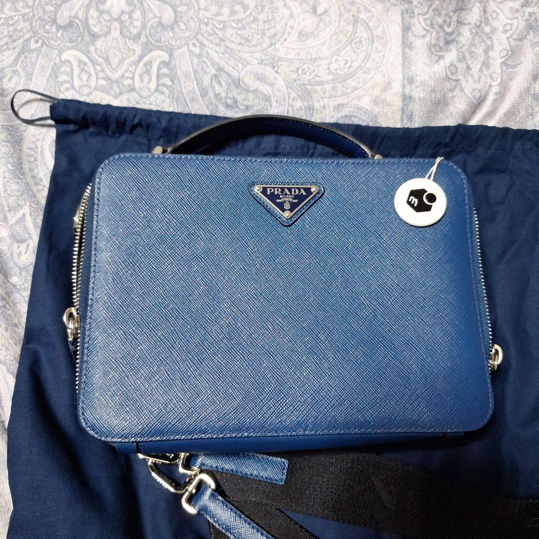 R*様 プラダ　PRADA ブリック サフィアーノレザーショルダーバッグ　スクエ