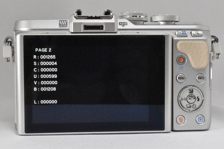 【美品】OLYMPUS PEN E-PL8 ホワイト レンズキット
