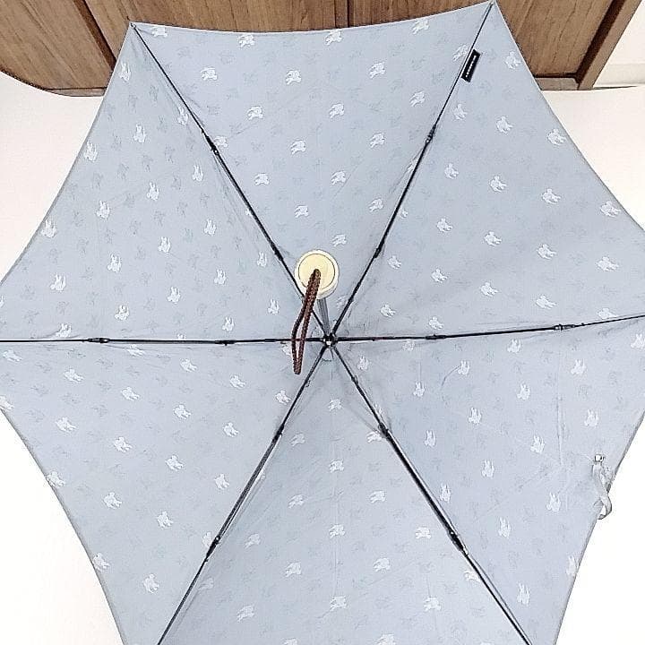 【超美品】バーバリー　晴雨兼用 折りたたみ日傘 騎兵柄　水色 傘袋付き